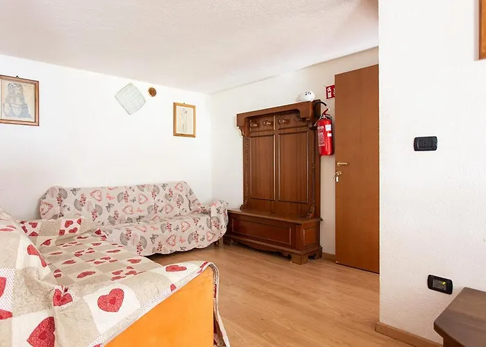 Les Quartier Appartaments 발그리센체