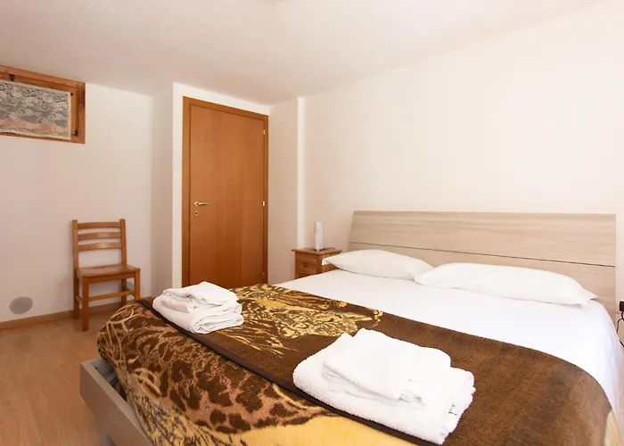 아파트 Les Quartier Appartaments 발그리센체